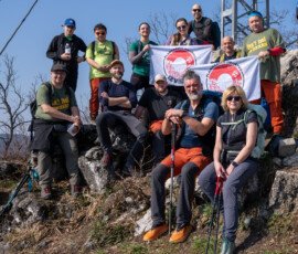 Polaznici planinarske škole na vrhu Oštrca, 8. ožujka 2026.
